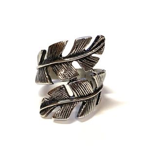 Stainless Steel Leaf Bi Pass Ring